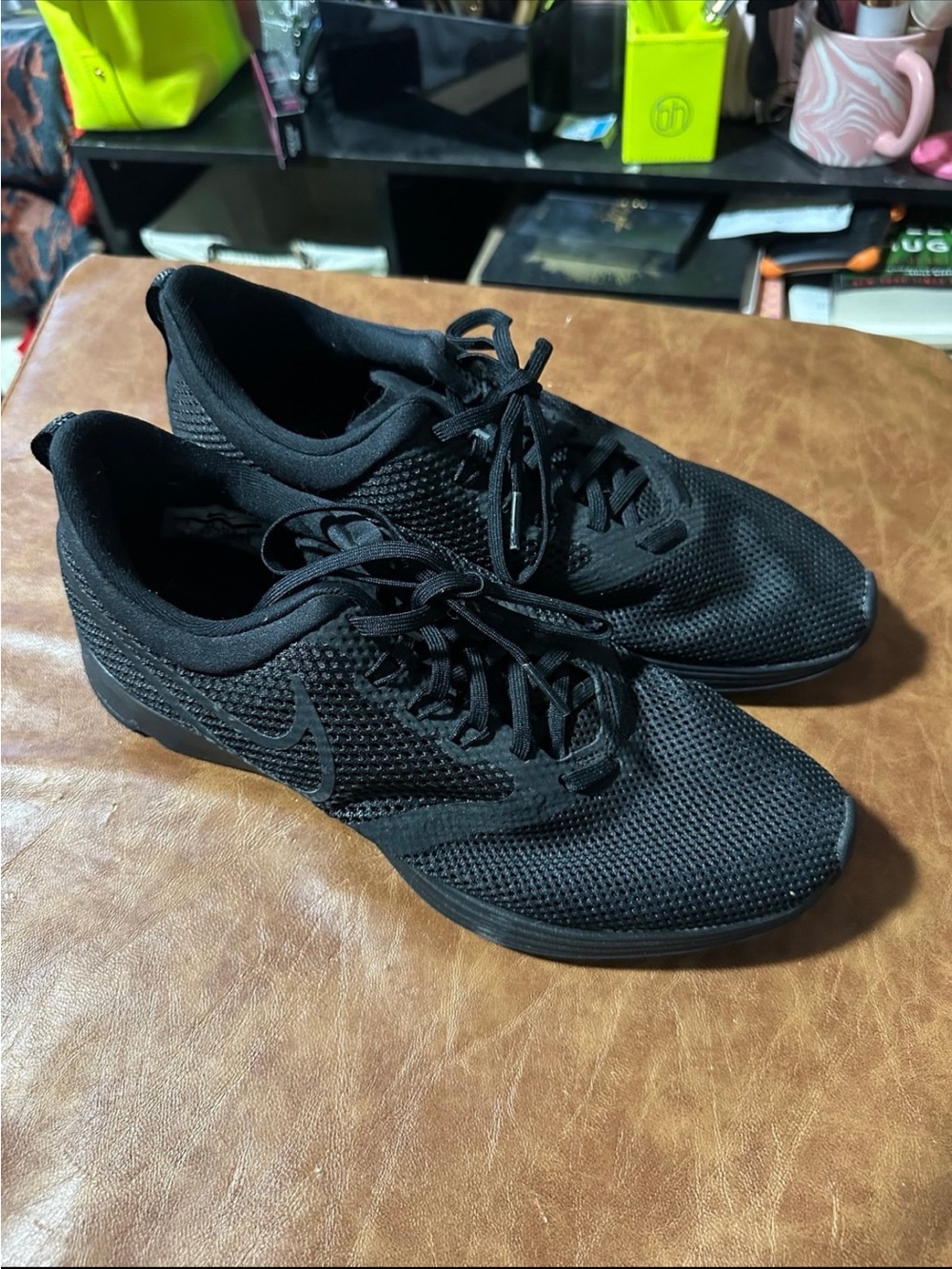 Nike Women’s Black Mesh Lightweight Athletic Sneakers